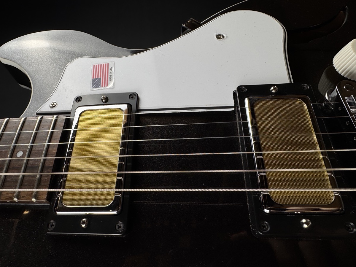 Harmony Harmony Comet Semi-Hollow Guitar, Space Black, Mono Bag B-STOCK - Guitars