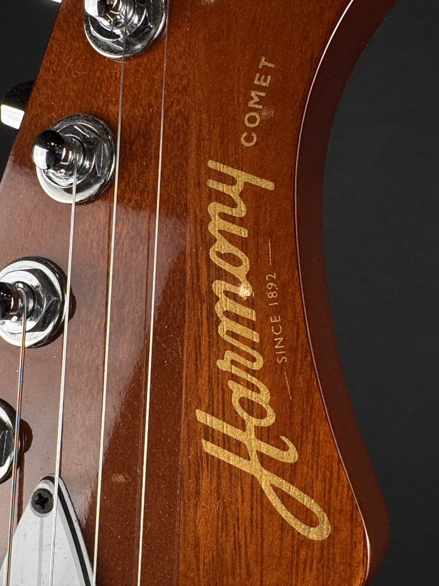 Harmony Harmony Comet Semi-Hollow Guitar, Sunburst, Mono Bag - Guitars