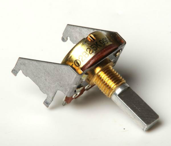 Fender BXR 25K 2B Detent PCB Amp Potentiometer