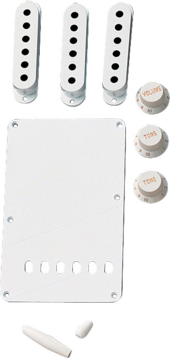 Fender Fender Accessory Kit, White Strat - Guitars