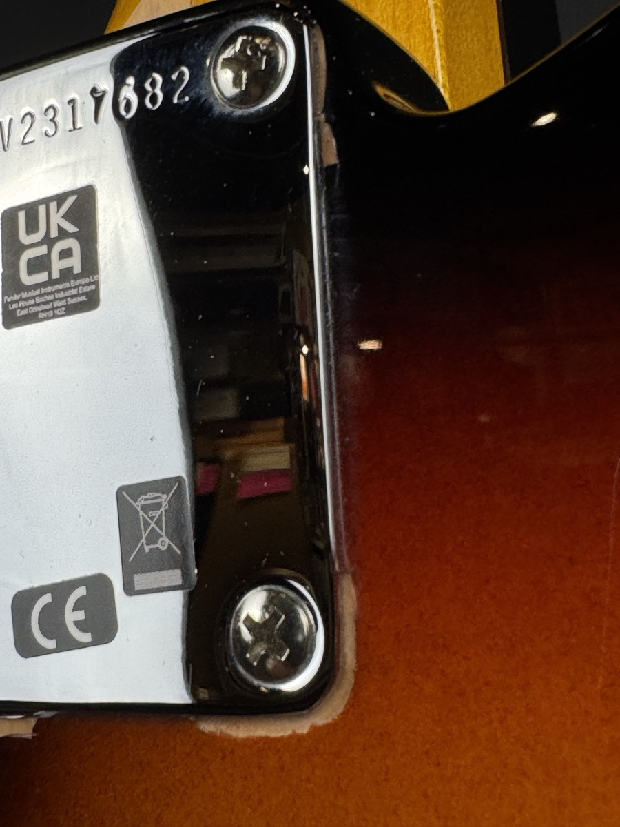 Fender Fender American Vintage II '63 Telecaster, Rosewood, 3 Tone Sunburst - B-STOCK - Guitars