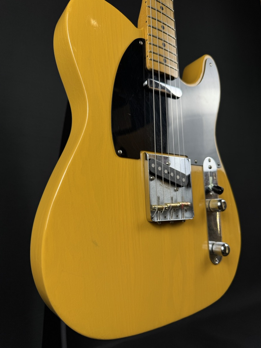 Fender Fender 75th Anniversary Vintera Road Worn 1951 Telecaster - Butterscotch Blonde - Guitars