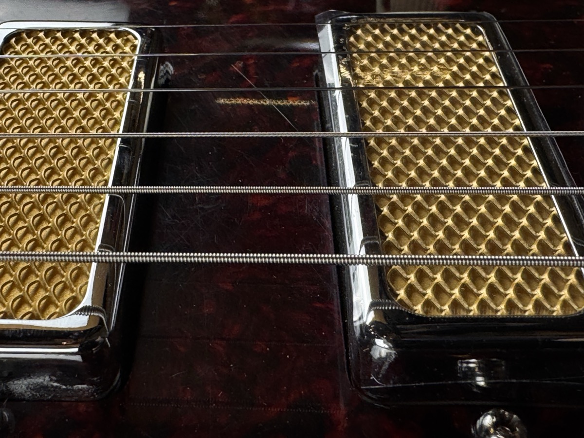 Fender Fender Limited Edition Gold Foil Jazzmaster In Black Sparkle - Guitars