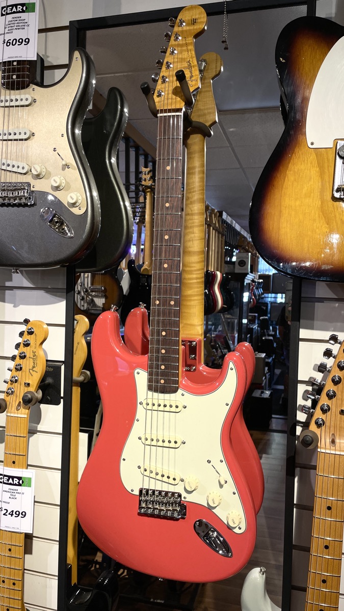 Fender Ltd Edition American Vintage II '61 Stratocaster , RW