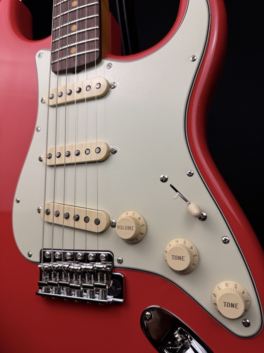 Fender Fender Ltd Edition American Vintage II '61 Stratocaster , RW, Fiesta Red - Guitars