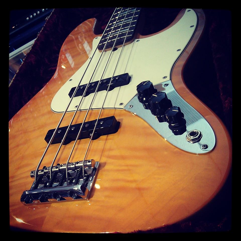 Fender Fender Select Jazz Bass RW In Amber Burst - Basses