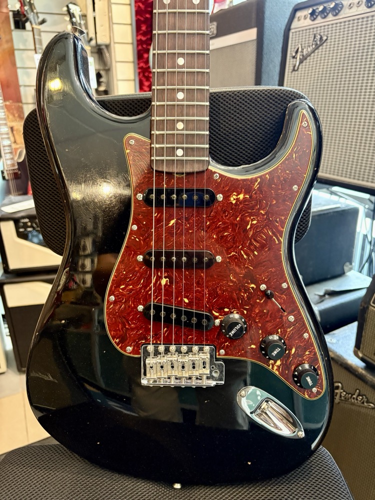 Fender Custom Shop Fender Custom Shop Limited Edition Roasted Strat, Journeyman Relic, Black - Guitars