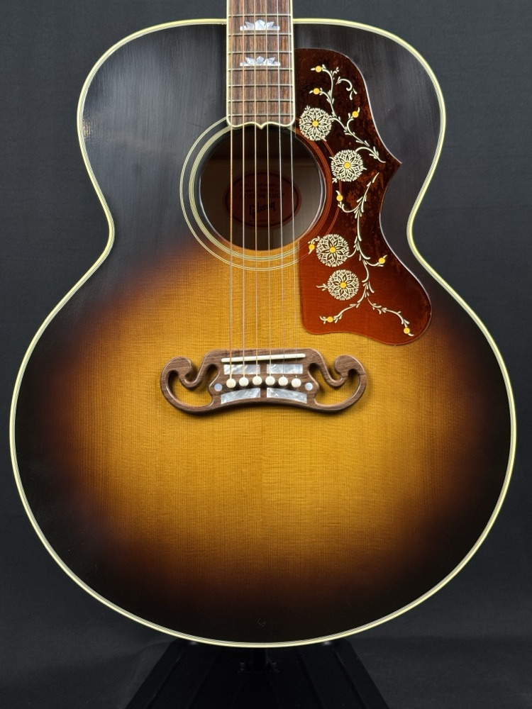 Gibson Custom Shop Gibson Custom Shop 1957 SJ-200 Acoustic Guitar - Vintage Sunburst VOS - Guitars