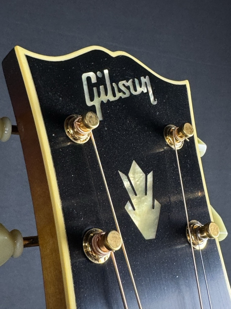 Gibson Custom Shop Gibson Custom Shop 1957 SJ-200 Acoustic Guitar - Vintage Sunburst VOS - Guitars
