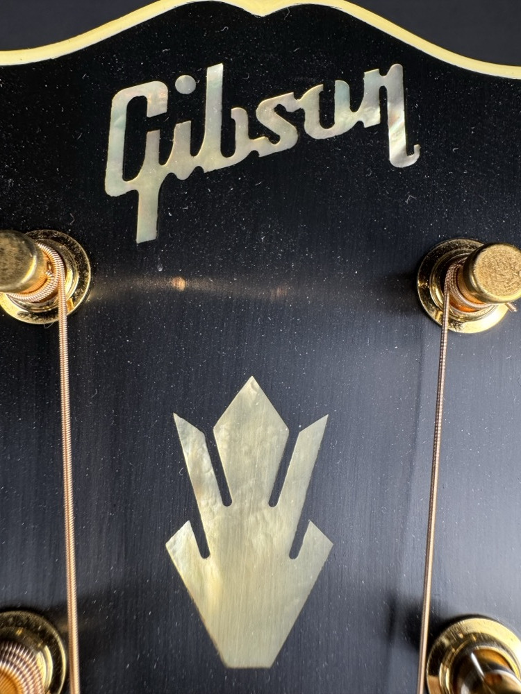 Gibson Custom Shop Gibson Custom Shop 1957 SJ-200 Acoustic Guitar - Vintage Sunburst VOS - Guitars
