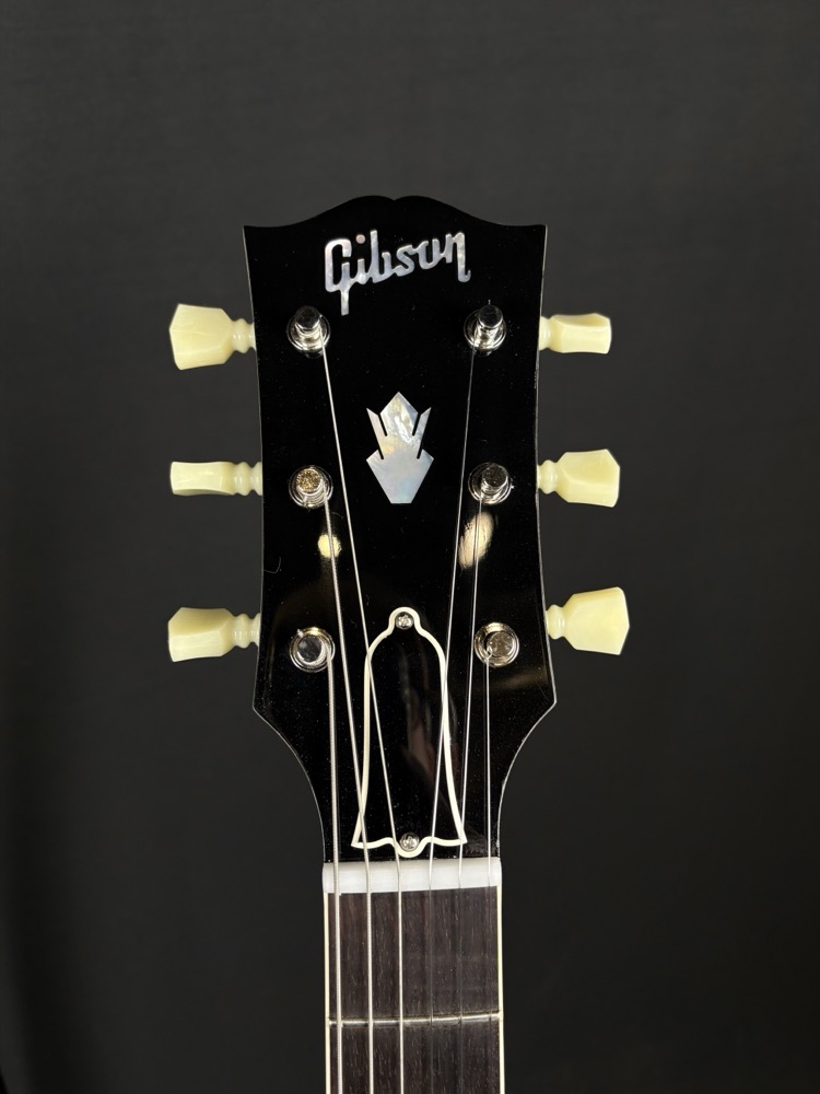 Gibson Custom Shop Gibson Custom Shop '64 SG Standard w/Maestro, TV White - Guitars