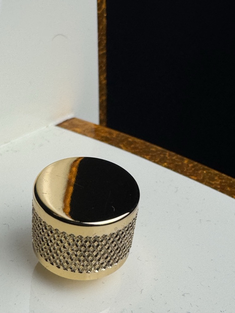 Gretsch Gretsch G6136T-59 Vintage Select '59 Falcon Hollow Body, Vintage White, Lacquer - Guitars