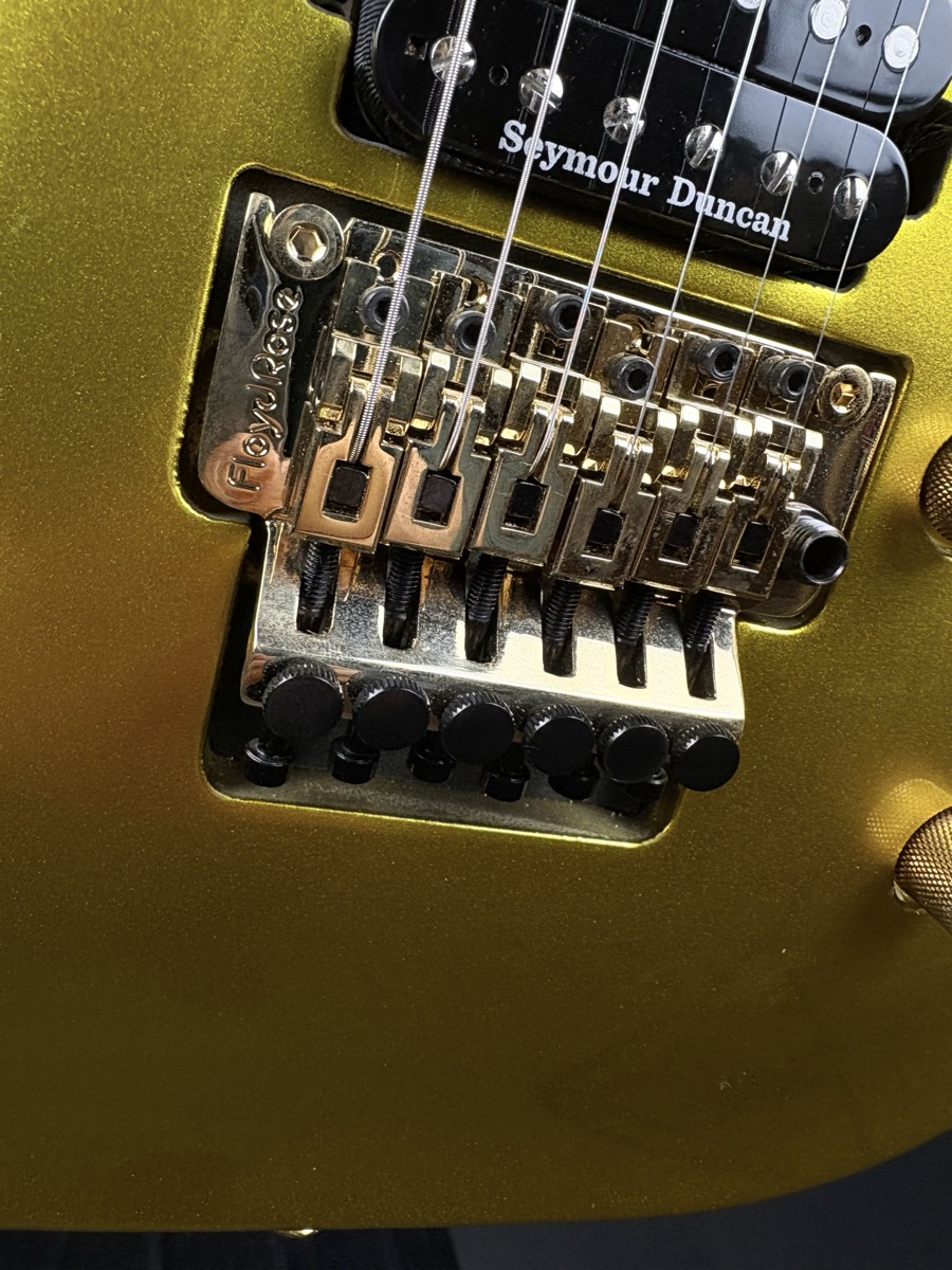 Jackson Jackson Pro Plus Series Soloist SLA3 In Gold Bullion - Guitars