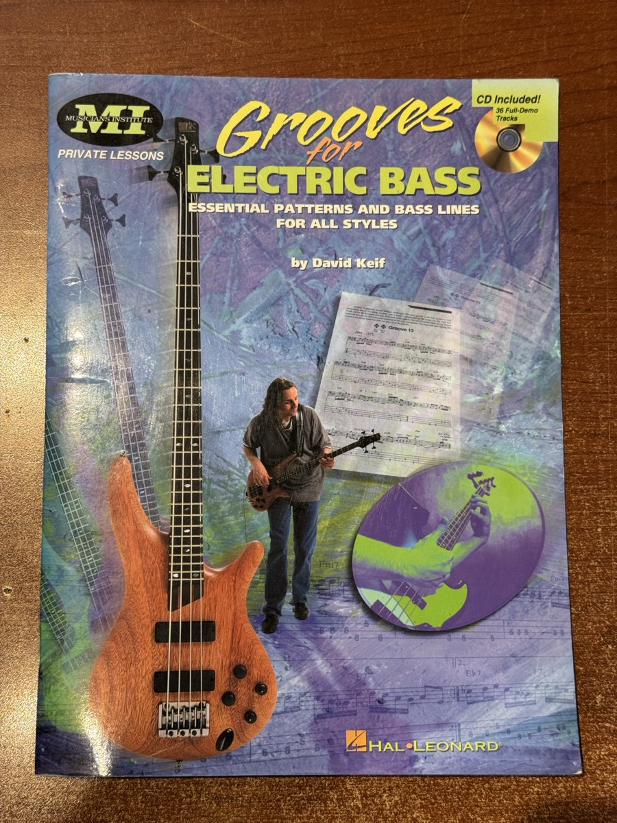 Books MI Grooves For Electric Bass - Books
