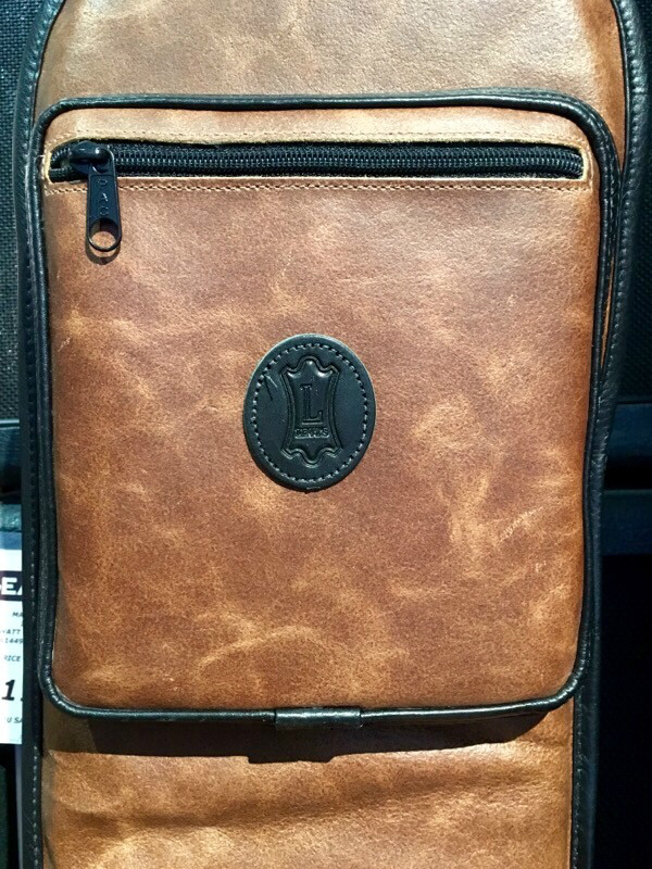 Levy's Levys Leather Gig Bag For Electric Guitar, With 1" Foam Padding, Plush Lining - Cases