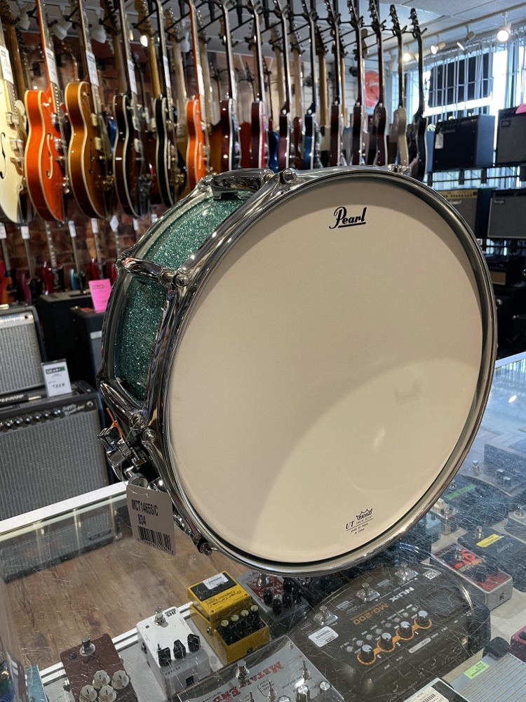 Pearl Pearl Masters Maple Complete 14 X 6.5" Snare in Glacier Blue Sparkle - Drums