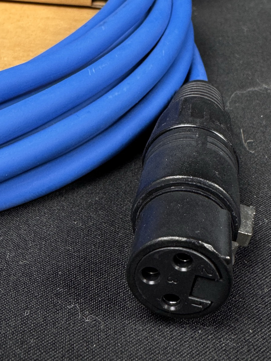 Planet Waves Planet Waves Mic Cable Classic Pro 20' XLR-XLR -  Blue - Cables