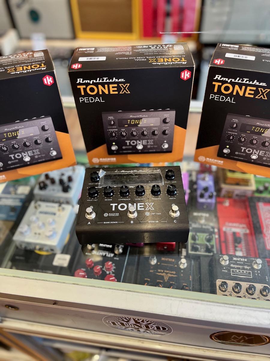 IK Multimedia TONEX Pedal/Amplifier/Cabinet Modeler