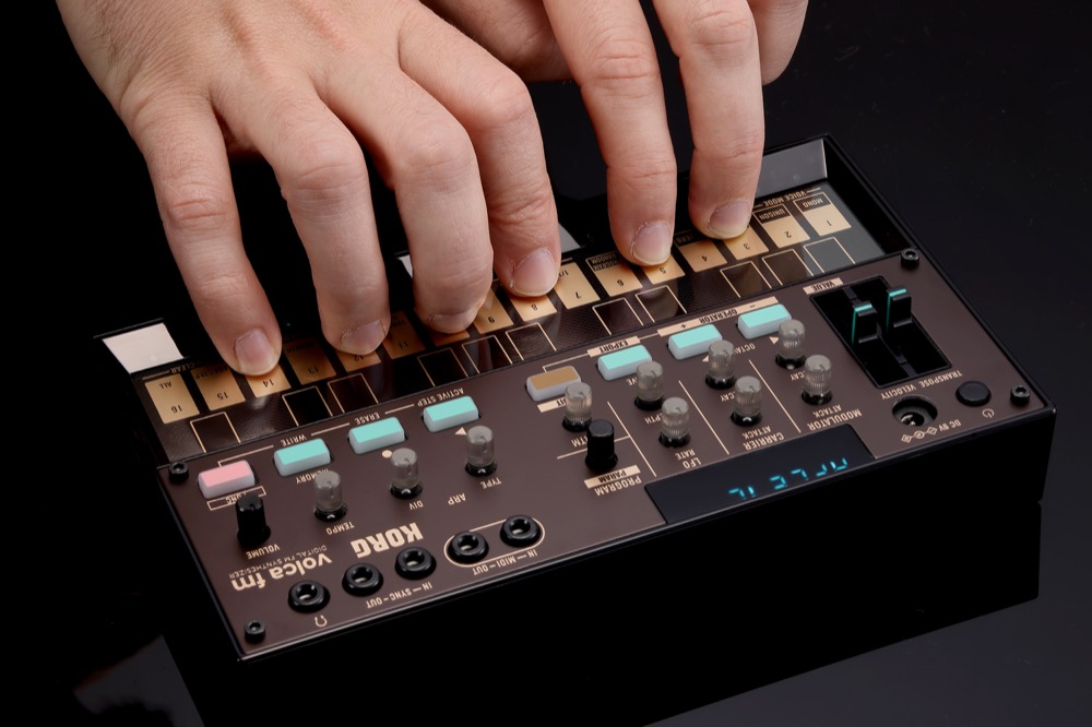 Korg Volca FM2 Digital Synthesizer Machine  …