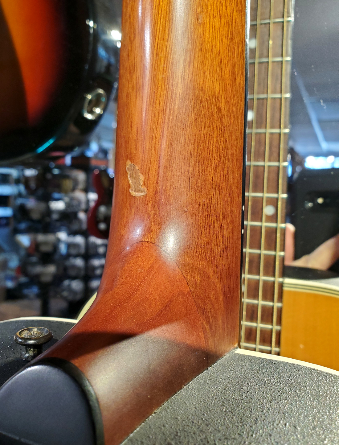 USED Celebrity CC11 By Ovation 80's | Gear Music - Oakville