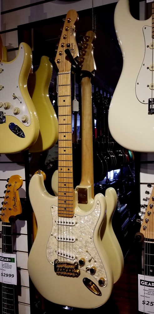 Misc USED G&L S-500 Blonde Mary Kay w/Case - Used