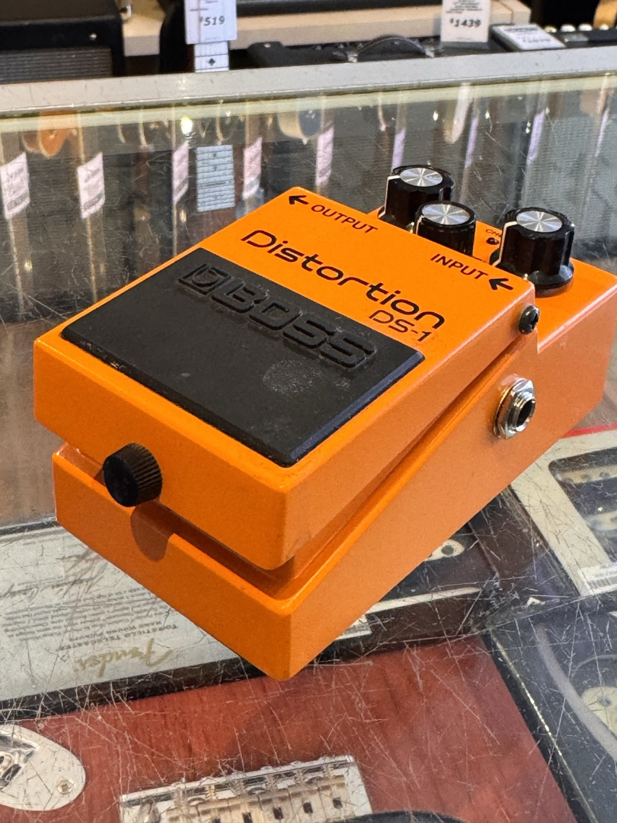 BOSS USED BOSS DS-1 - Effects