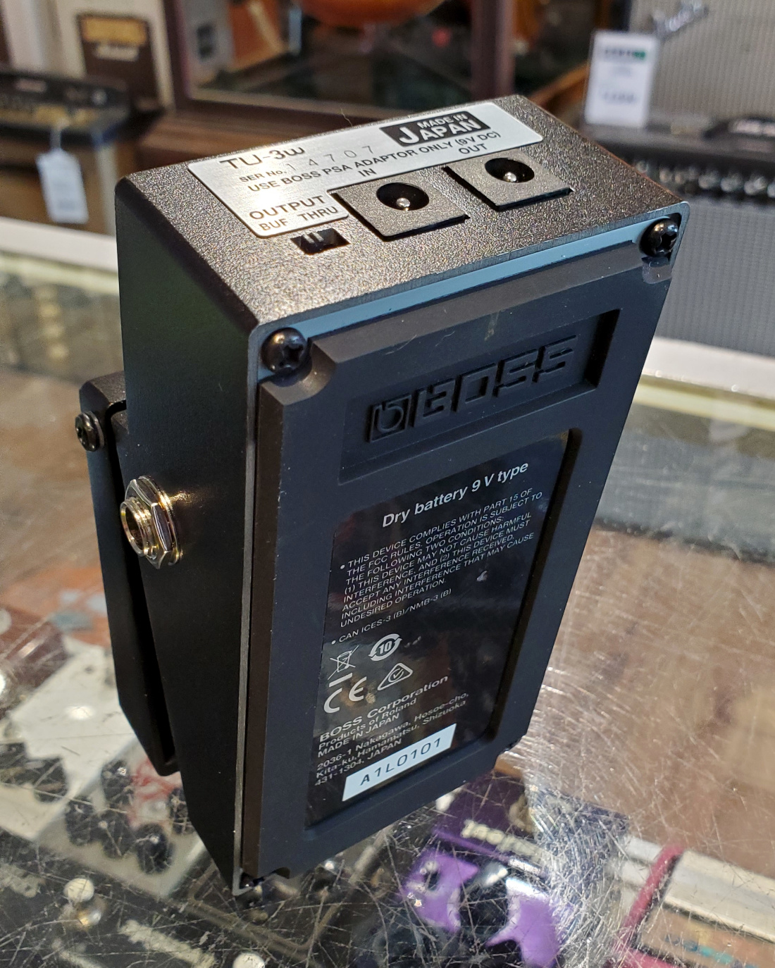 BOSS USED Boss TU-3W Waza Craft Tuner Pedal w/Box CONSIGNMENT - Used