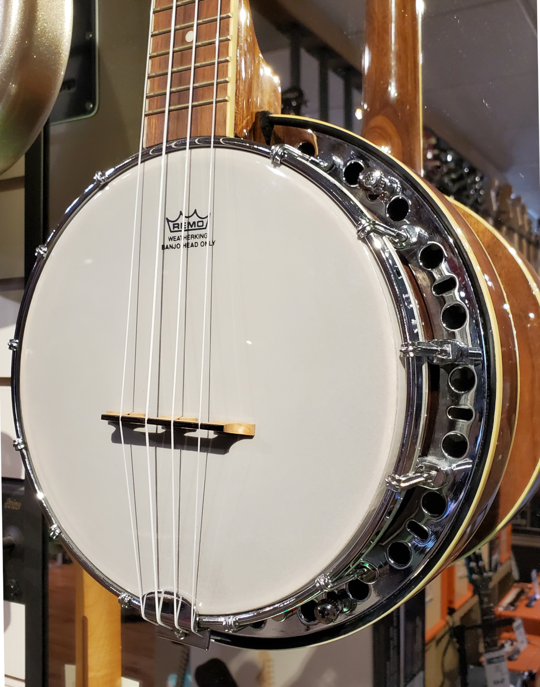 Misc USED Alabama Banjolele Closed  Back w/bag - Used