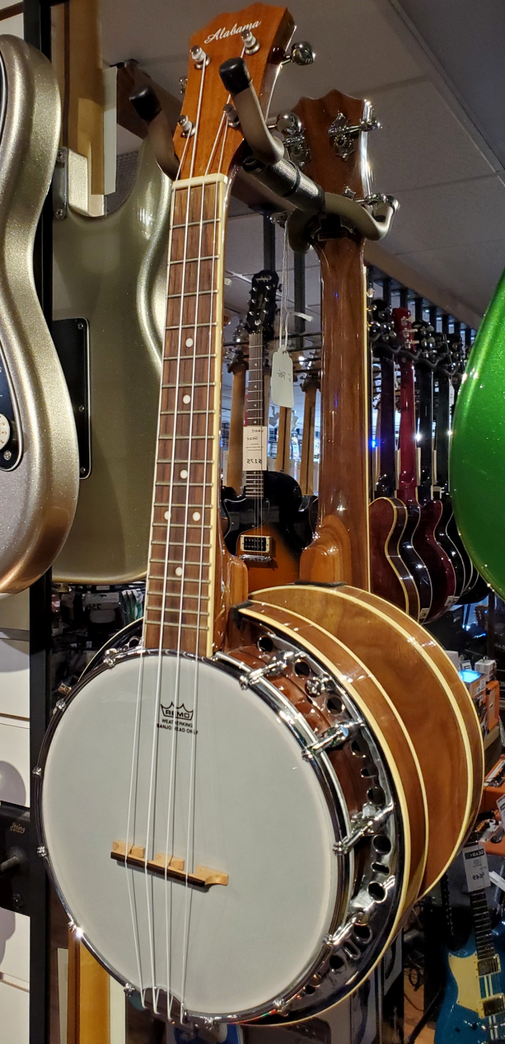 Misc USED Alabama Banjolele Closed  Back w/bag - Used