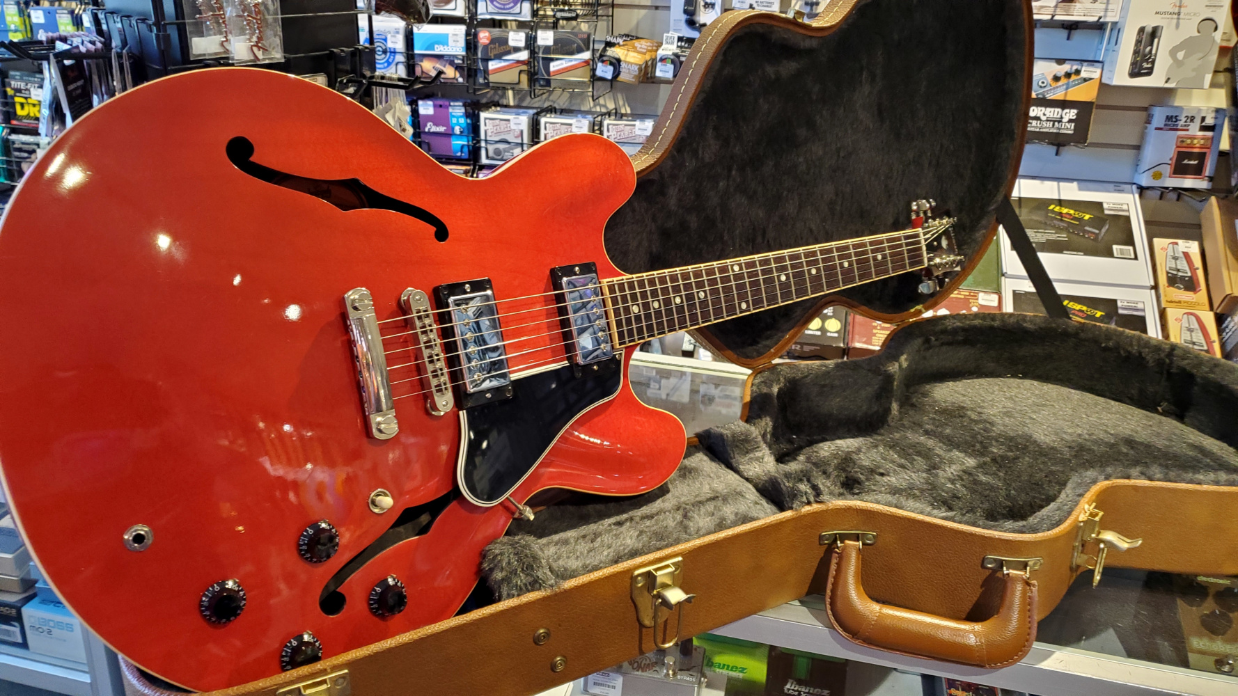 USED Gibson 2013 ES-335 Cherry Plain Dot  w/OHSC