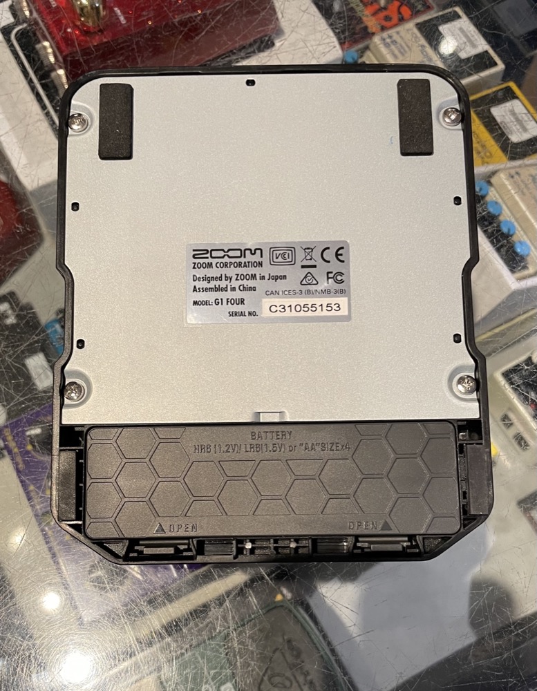 Zoom USED Zoom G1 Four Multi Effects w/box - Used