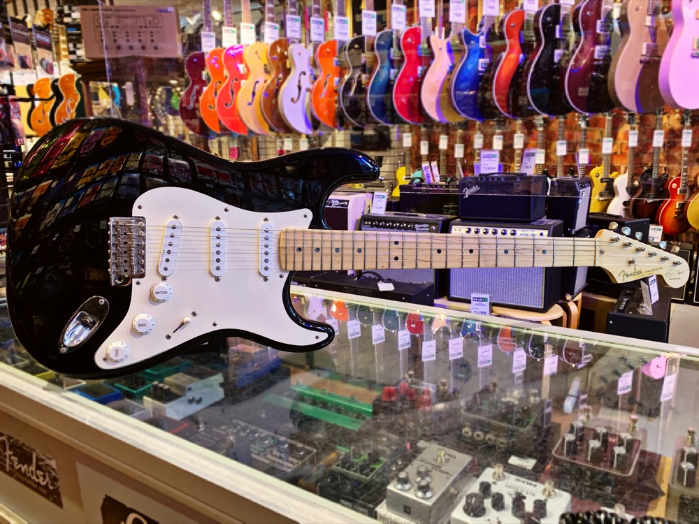 Fender USED Fender 2004 Eric Clapton Strat w/Case - CONSIGNMENT - Used