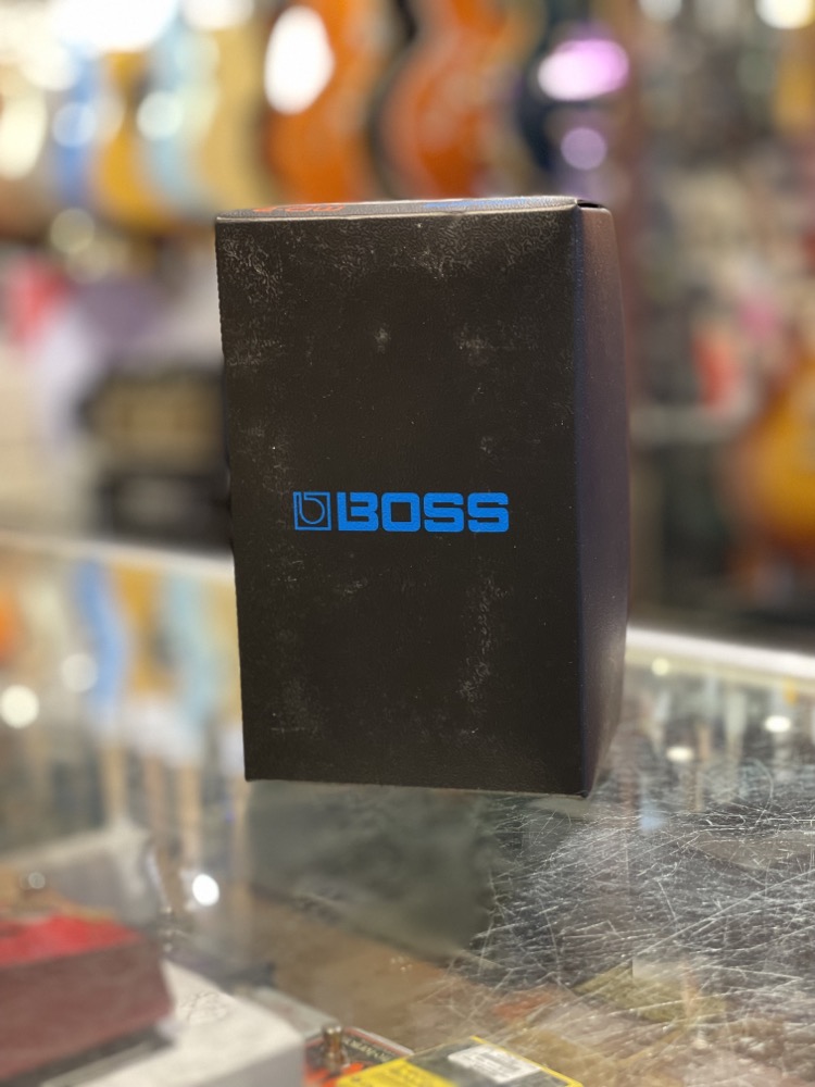 BOSS USED Boss MD-2 Mega Distortion w/box - Used