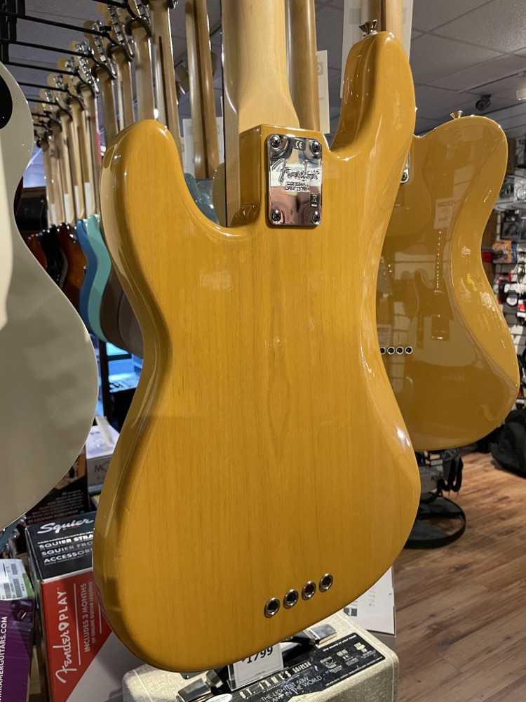 Fender USED 2007 Fender Precision Bass w/Hardshell Case - CONSIGNMENT - Used
