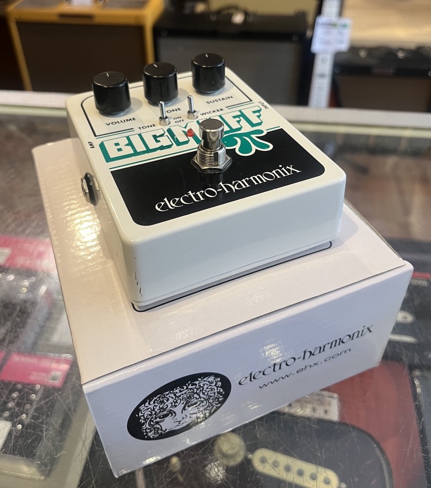 Electro Harmonix USED Electro Harmonix Big Muff w/Tone Wicker w/Box - Used