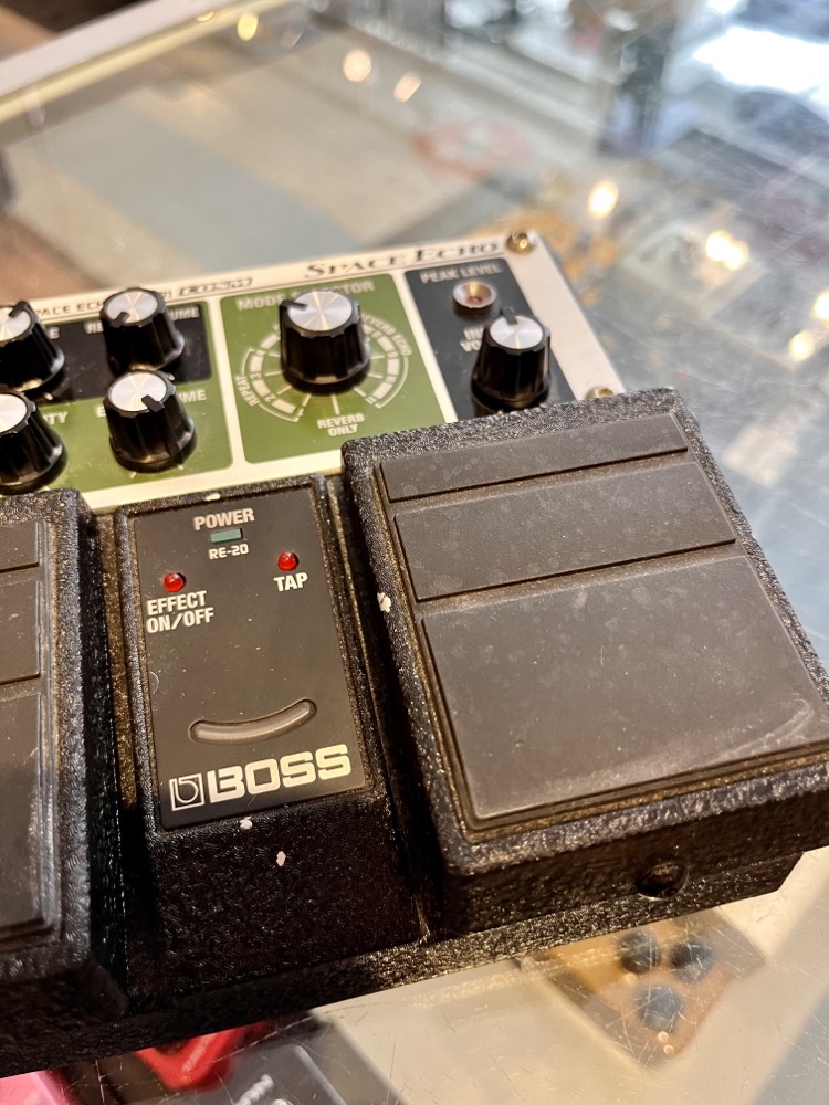 BOSS USED BOSS RE-20 Space Echo Pedal w/Box - Used