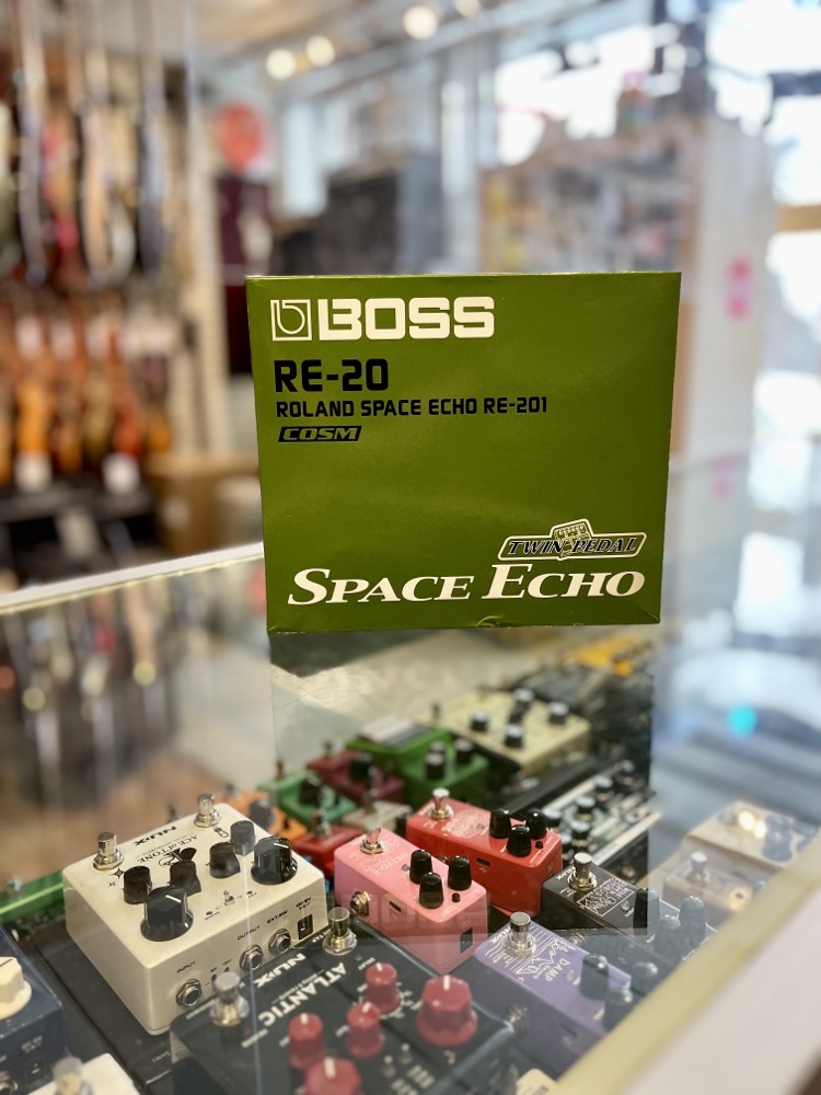 BOSS USED BOSS RE-20 Space Echo Pedal w/Box - Used