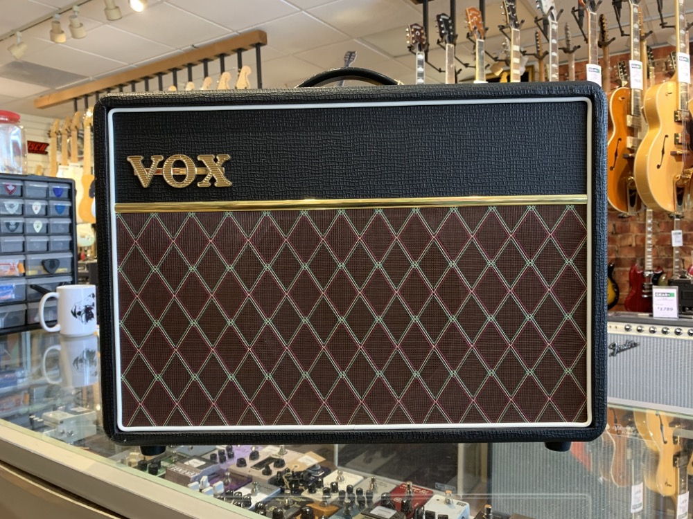 USED Vox AC10 10w All Tube Combo With 10