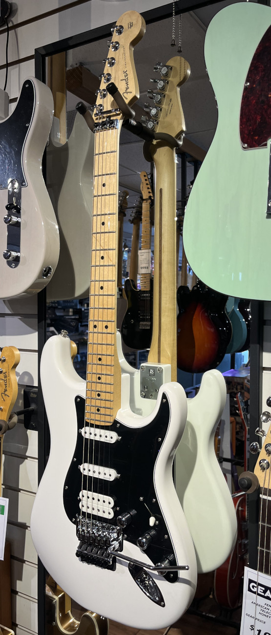 Fender USED Fender Player Stratocaster HSS Floyd Polar White w/dlx bag - Used