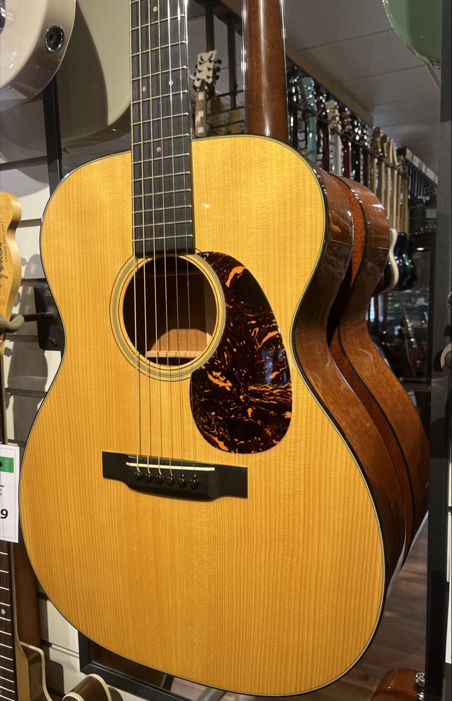 Martin USED Martin 2012 Golden Era 1937 000-18  w/OHSC - Consignment - Used