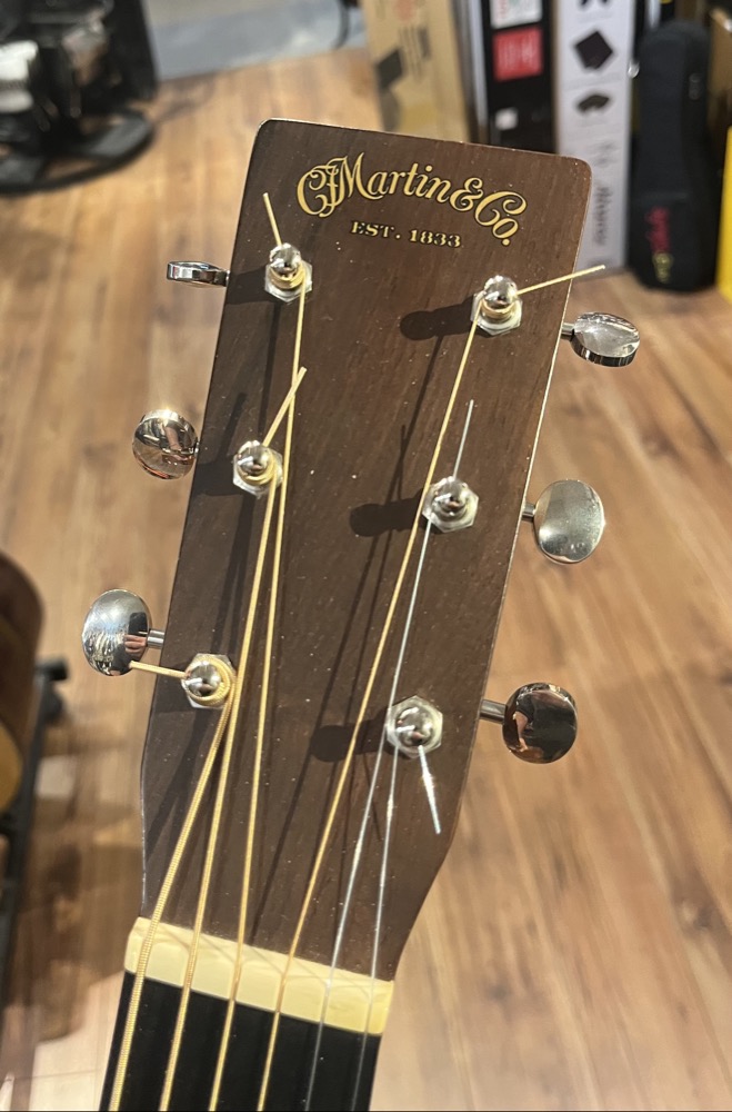 Martin USED Martin 2012 Golden Era 1937 000-18  w/OHSC - Consignment - Used