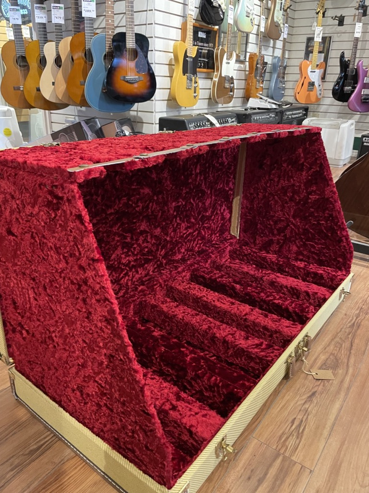 Fender USED Fender Guitar Case Stand - 7 Guitar, Classic Series, Tweed, Red Plush CSGN - Used