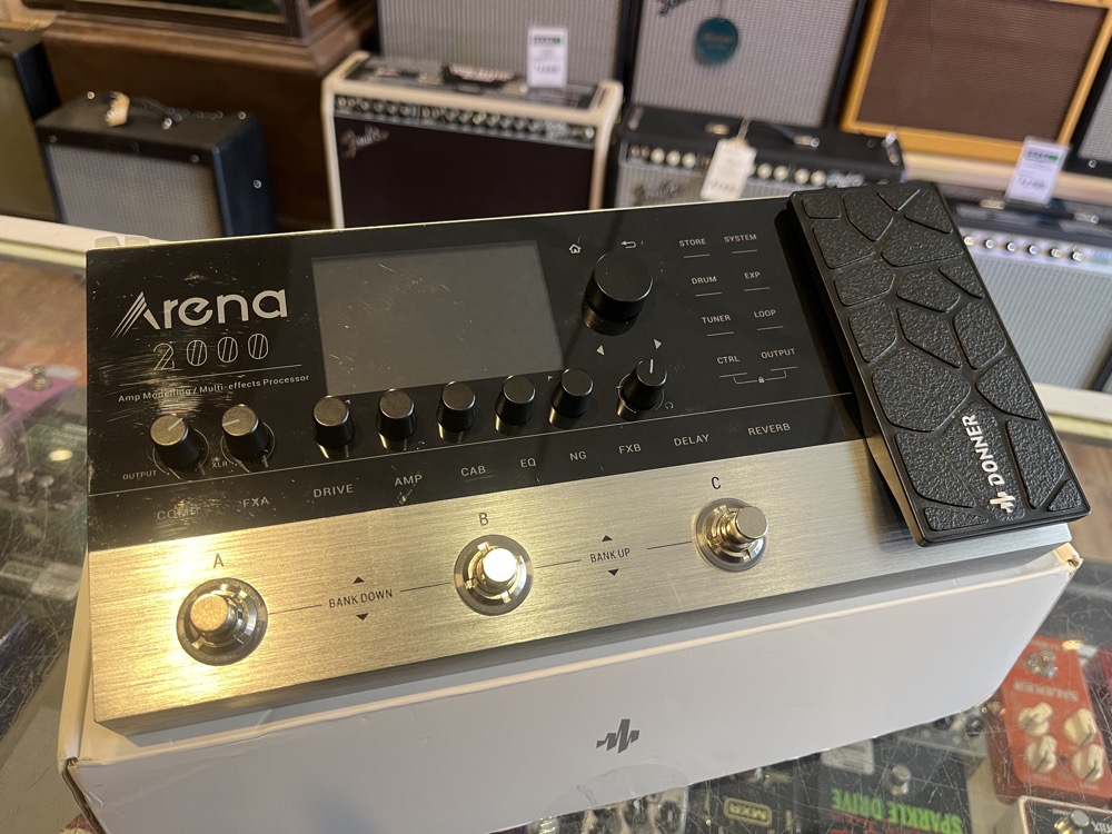 Misc USED Donner Arena Multi Effects with Box and AC - Used