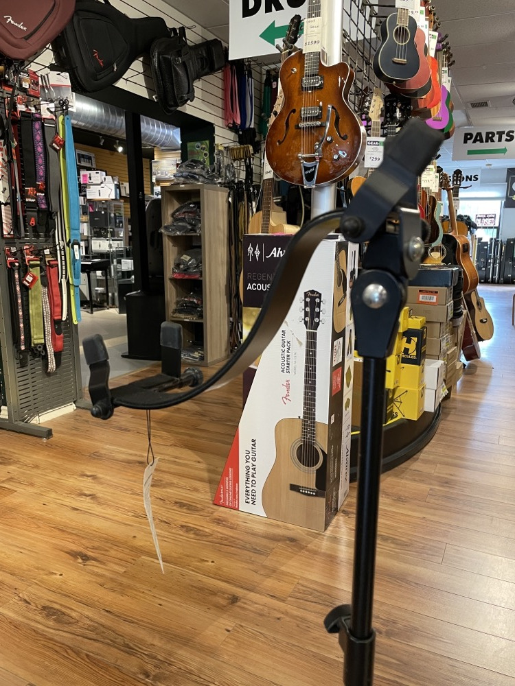 Misc USED K&M 14761 Guitar Performer Stand For Acoustic Guitars - Used