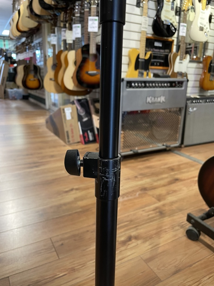 Misc USED K&M 14761 Guitar Performer Stand For Acoustic Guitars - Used