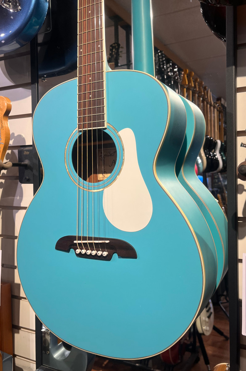 USED Alvarez RF22SLB Acoustic Guitar Satin  …