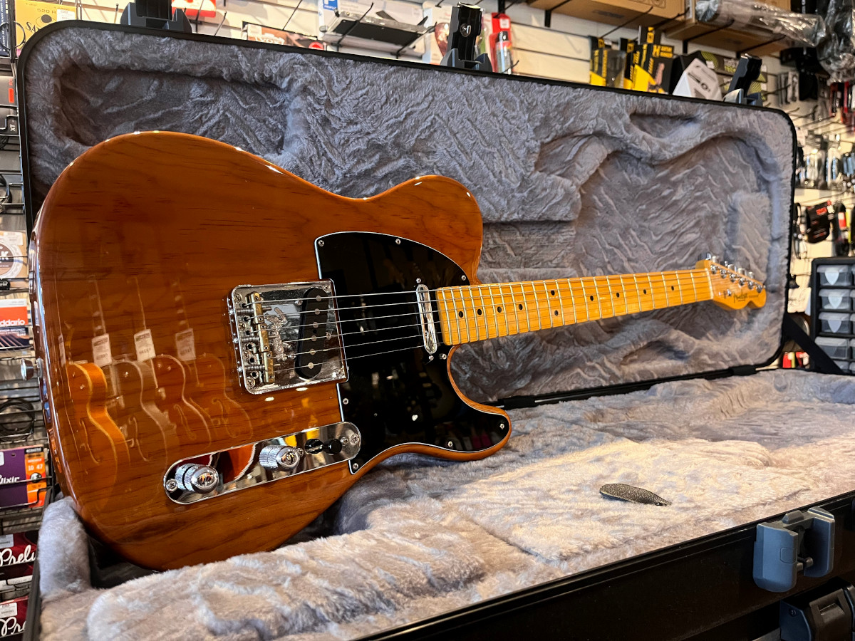 Fender USED Fender 2022 Roasted Pine Telecaster w/OHSC - CONSIGNMENT - Used