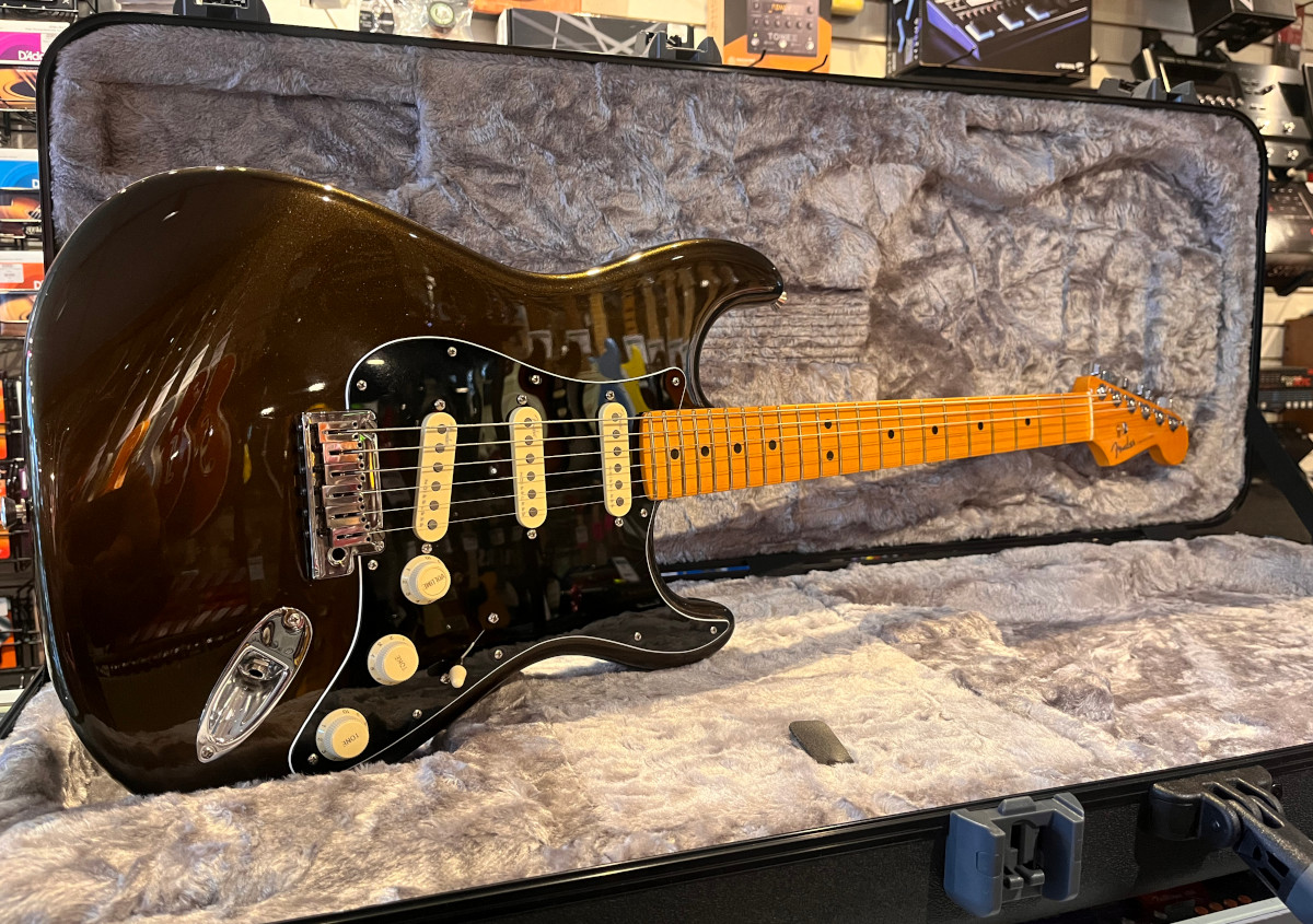 USED Fender 2022 Ultra Stratocaster Texas  …