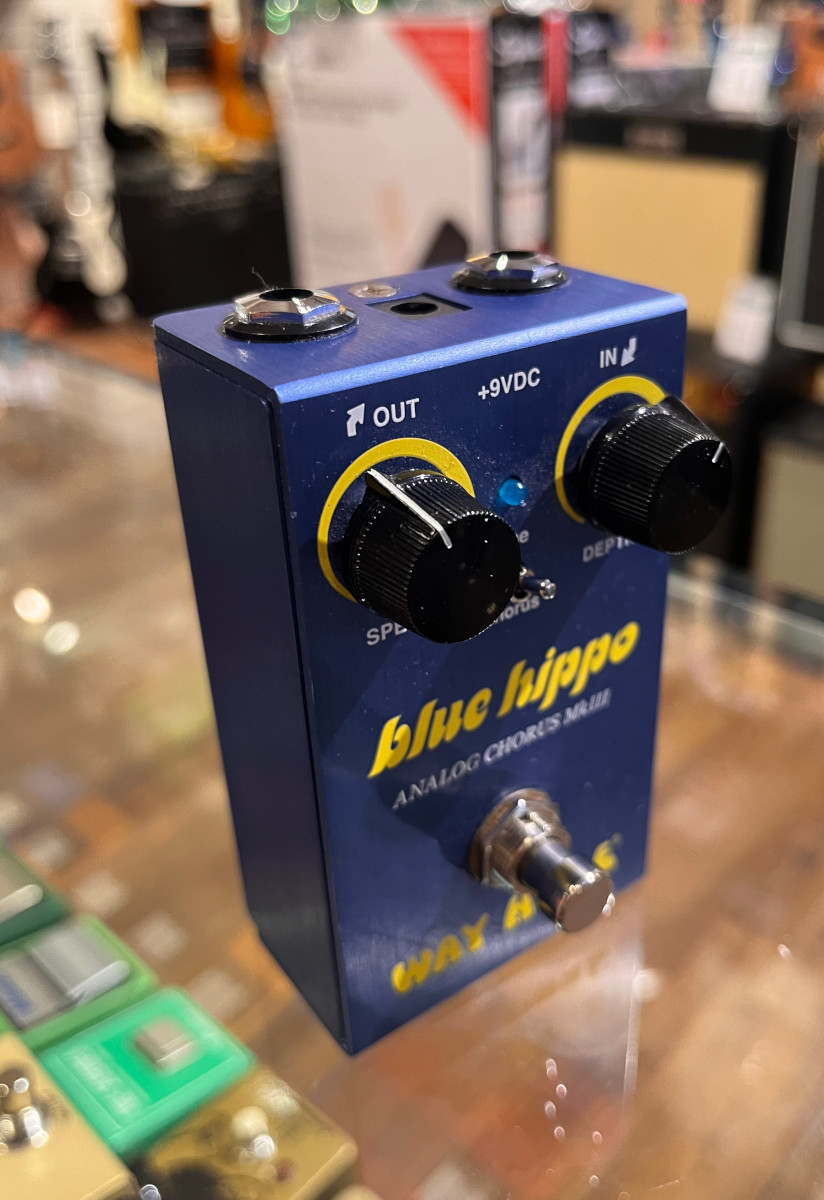 USED Way Huge Blue Hippo Chorus / Vibrato Pedal: Canadian