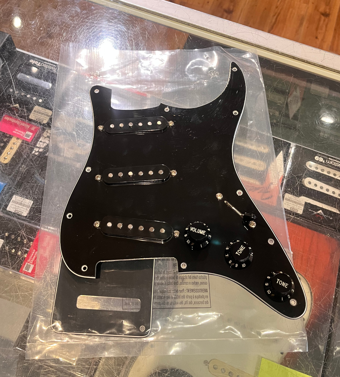 USED Dimarzio Strat Pickguard Loaded Area  …